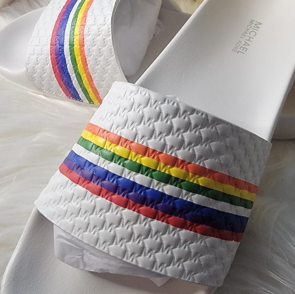 Women's Gilmore Rainbow Pride Pool Slidesize9 - Picture 9 of 12